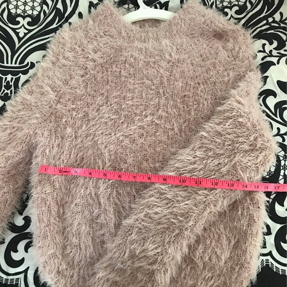 Fuzzy cozy dusty pink sweater - Picture 3 of 4